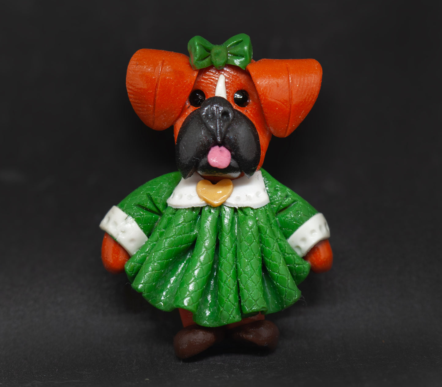 Boxer Pretty Girl Green White Brooch